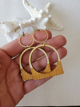 Load image into Gallery viewer, Illusion Flat Bottom Wood Hoops