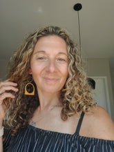 Load image into Gallery viewer, Illusion Flat Bottom Wood Hoops