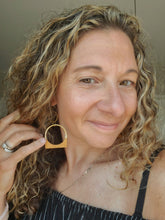 Load image into Gallery viewer, Illusion Flat Bottom Wood Hoops