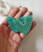 Load image into Gallery viewer, Summer Vibe Wood Earrings