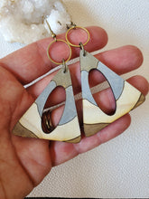 Load image into Gallery viewer, Bermuda Colorful Wood Earrings