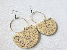 Load image into Gallery viewer, MAGNOLIA earrings product photo 2