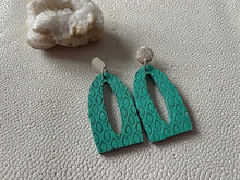 Load image into Gallery viewer, Elle boho wood earrings product photo 6