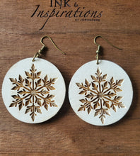 Load image into Gallery viewer, Boho Snow Wood Earrings