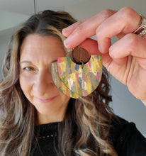 Load image into Gallery viewer, Mylies Flowers Wood Earrings