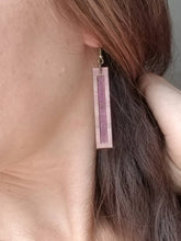 Load image into Gallery viewer, Rosado Rectangular Minimalist Earrings