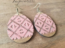 Load image into Gallery viewer, Milia Wood Earrings