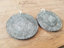 Load image into Gallery viewer, Rustic boho Mandala Earrings