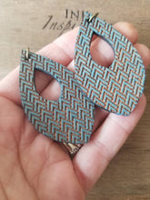 Load image into Gallery viewer, Droplet Wood Earrings