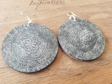 Load image into Gallery viewer, Barnwood Rustic EArrings