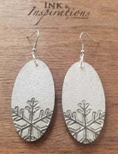 Load image into Gallery viewer, Silver Snow Snowflake Wood Earrings