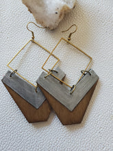 Load image into Gallery viewer, Ro Wood &amp; Metal Earrings with Chevron
