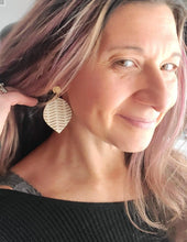 Load image into Gallery viewer, BOHOPOSTS earrings product photo 1
