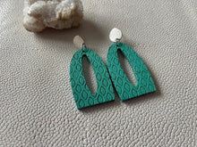 Load image into Gallery viewer, Elle boho wood earrings product photo 8
