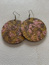 Load image into Gallery viewer, Lacey earrings product photo 8

