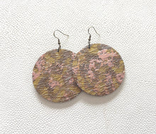 Load image into Gallery viewer, Lacey earrings product photo 1
