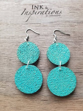 Load image into Gallery viewer, Tahiti stacked circle mandala wood earrings, original Etsy photo 7
