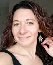 Load image into Gallery viewer, Gwynn Dangle Earrings
